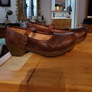 Dansko Mary Jane's Size 39 or 9